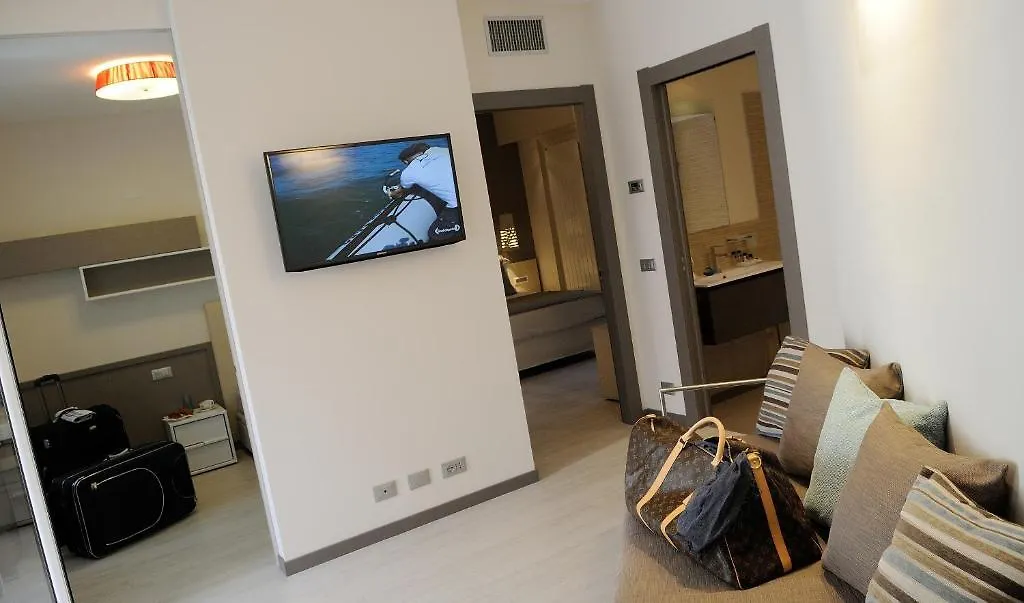 Hotel Ariston & Apartments Varazze 3*,  Ιταλία