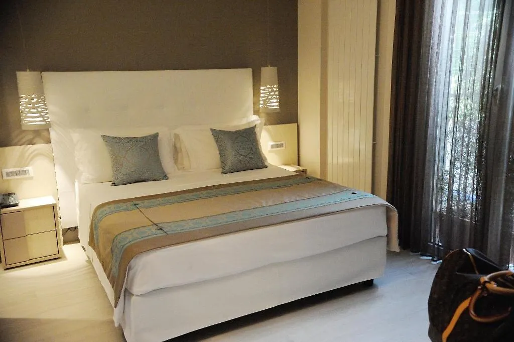 Hotel Ariston & Apartments Varazze 3*,