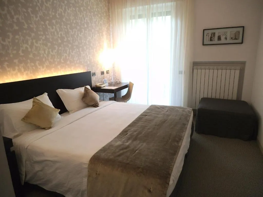 Hotel Ariston & Apartments Varazze