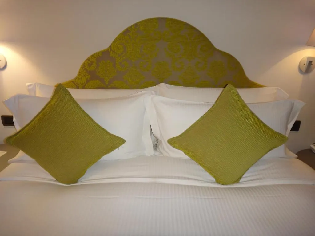 Hotel Ariston & Apartments Varazze 3*,  Włochy