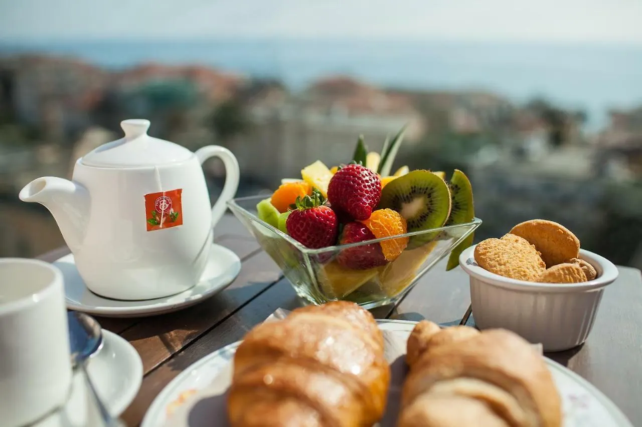 Hotel Ariston & Apartments Varazze Włochy