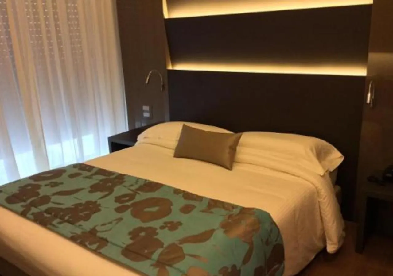Hotel Ariston & Apartments Varazze 3*,